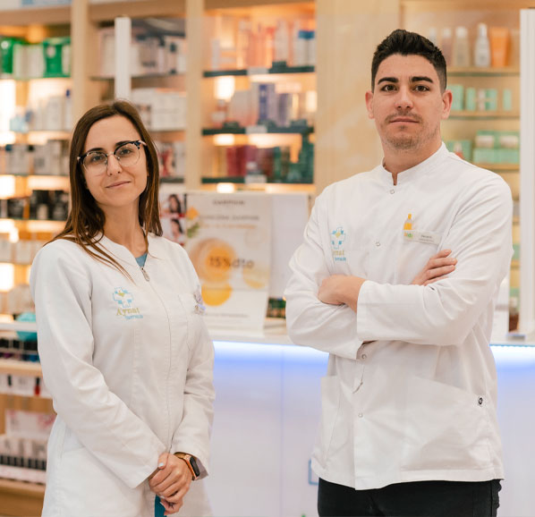 Farmacia Aynat profesionales farmacéuticos en el Alquian en Almeria